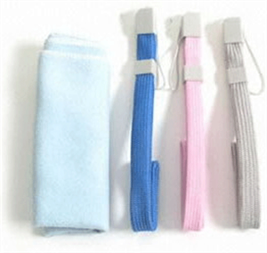 Image de FirstSing  FS19031 Wrist Strip  Cleaning Kit  for  Nintendo Wii 