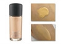 OEM high quality whitening and moisturing flawless makeup liquid foundation