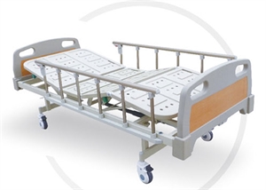 Image de Two Crank Hospital Bed