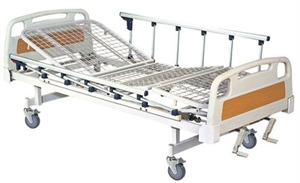 Four Wheels Cross Brakes Two Cranks Manual Hospital Beds With Two Functions