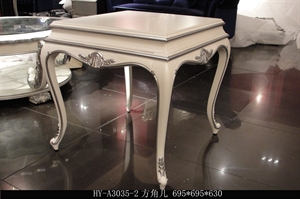 Picture of square table