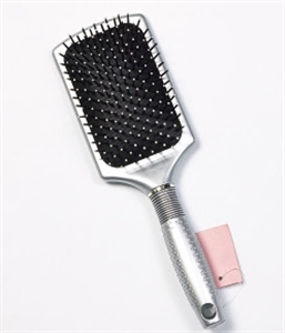 PLASTIC HAIRBRUSH