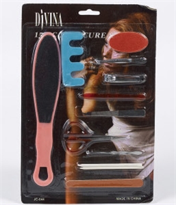 MANICURE SET